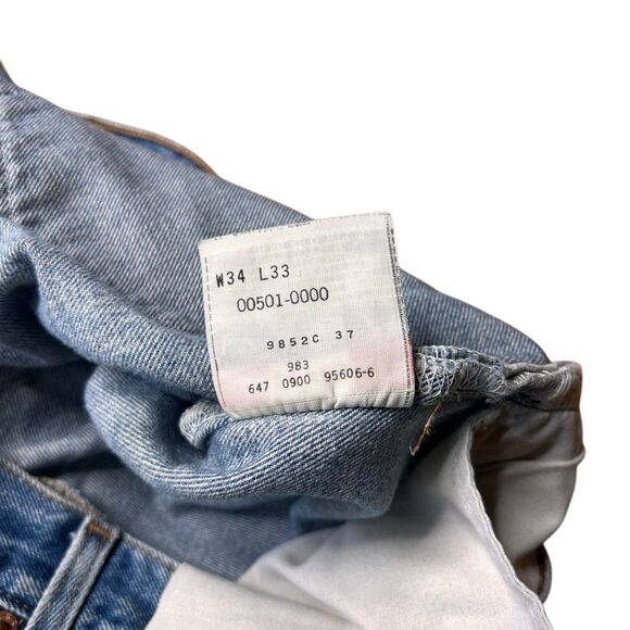 Vintage 90s Levi’s 501 Distressed Jeans Light Wash 34x33 - Picture 8 of 9